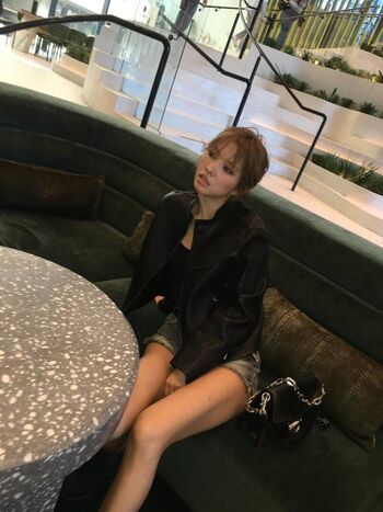 tiny.pretty.j