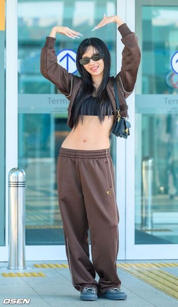 tiny.pretty.j