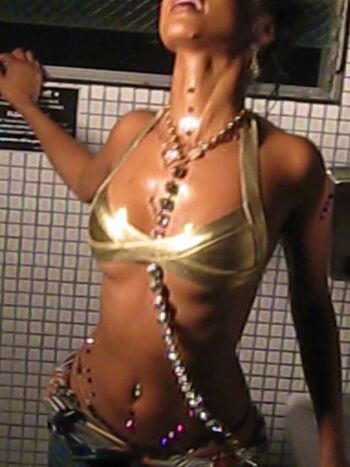 Full leaked Cinnie kinnie/ private onlyfans photo