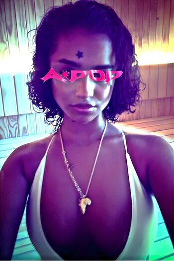 Full leaked Reptyle/ private onlyfans photo