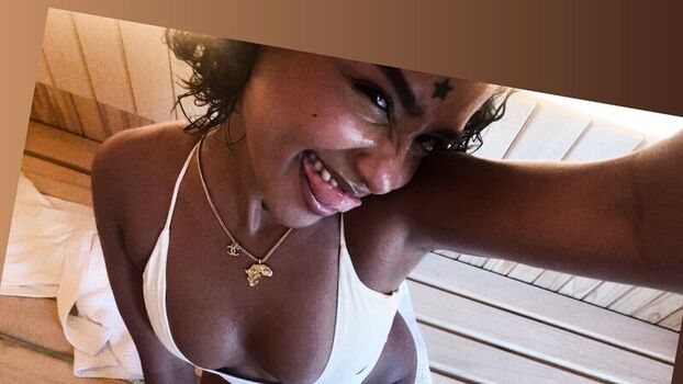 Full leaked Luna rishi/ private onlyfans photo