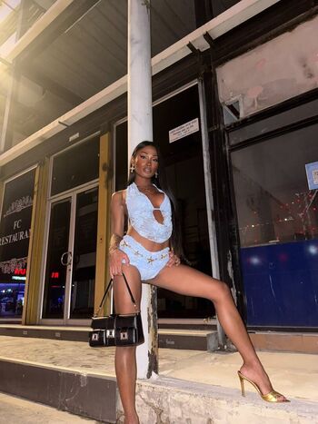 una_2547