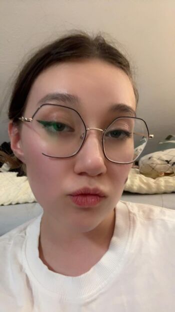 Full leaked Mysterious naomi/ private onlyfans photo