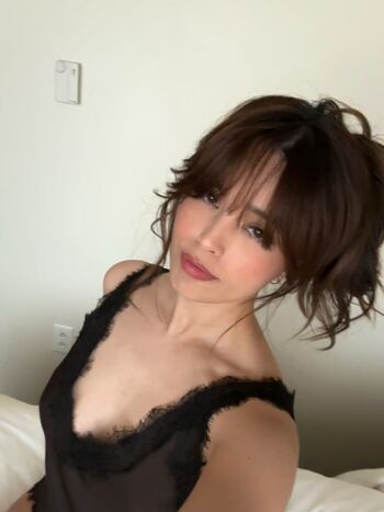 Full leaked Valkyrae page private onlyfans photo