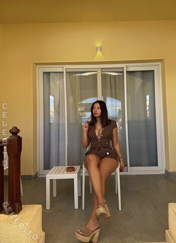 Full leaked Valonaash private onlyfans photo
