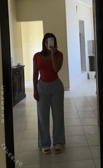 Full leaked Valonaash private onlyfans photo