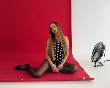Full leaked Valya karnaval private onlyfans photo