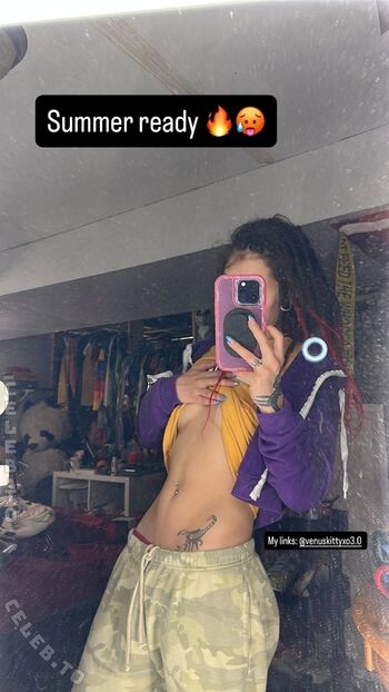 Full leaked Venuskittyxo page private onlyfans photo