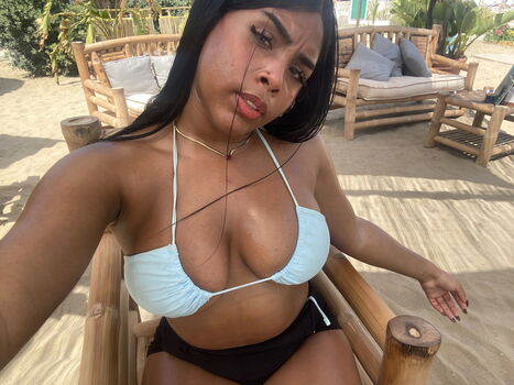Full leaked Veronica lodge private onlyfans photo