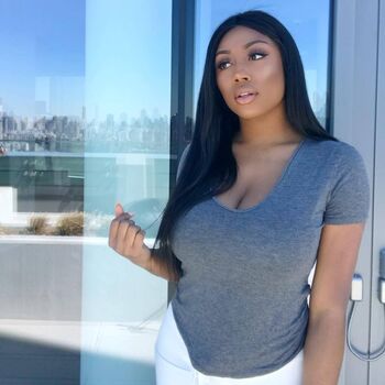 Full leaked Abella anderson/ private onlyfans photo