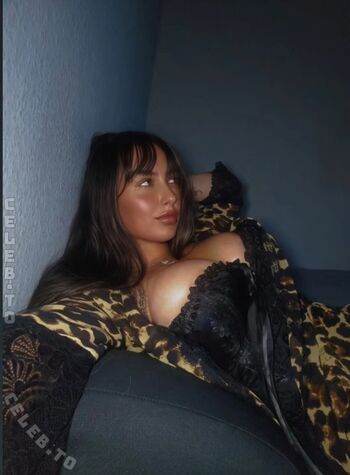Full leaked Vivien private onlyfans photo