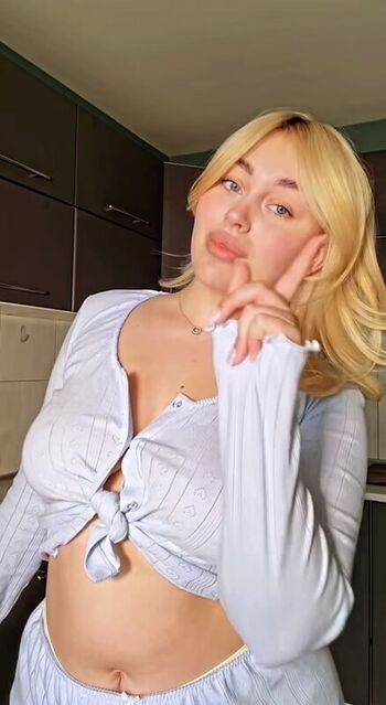 Full leaked Sydney calhoun/ private onlyfans photo