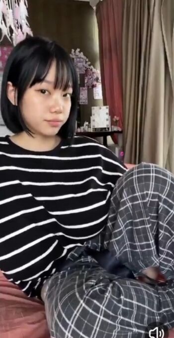 Full leaked Girls play / private onlyfans photo