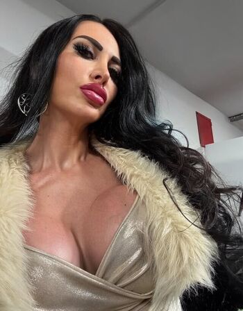 Full leaked Julh/ private onlyfans photo