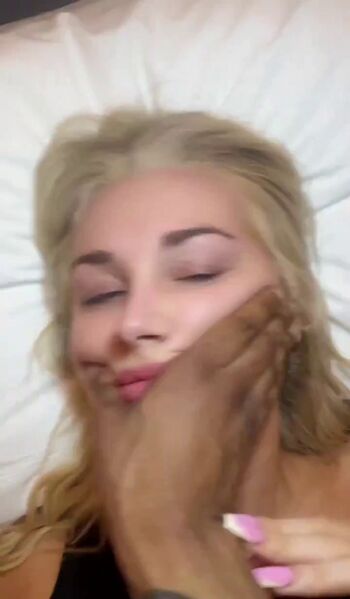 xeniablondi