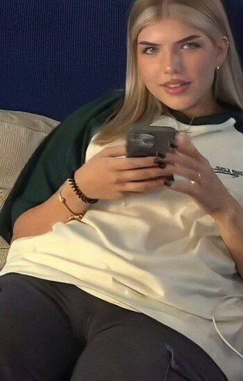 Full leaked Xfibii private onlyfans photo