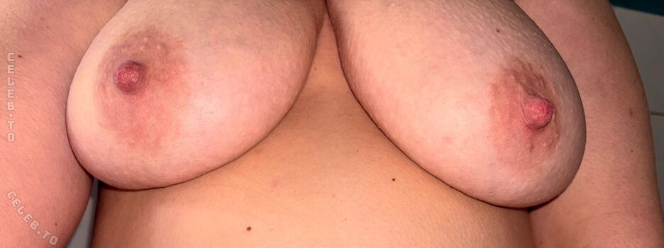 xMilf1990x