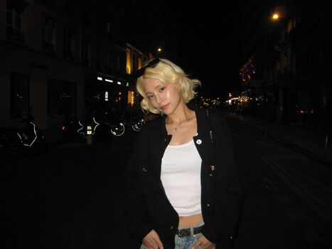 Full leaked Astrid lee/ private onlyfans photo