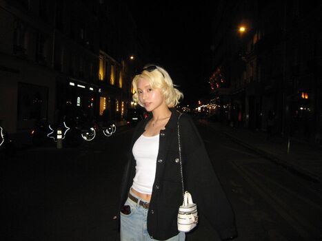 Full leaked Avril hall/ private onlyfans photo