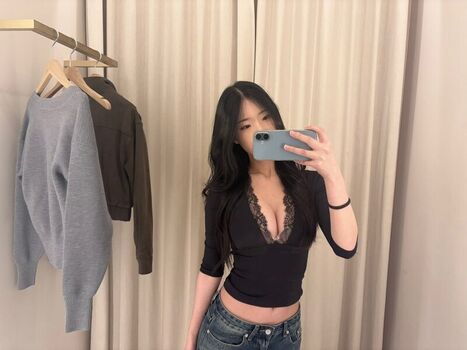 Full leaked Yena private onlyfans photo