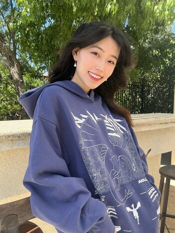 Full leaked Yoojin page private onlyfans photo