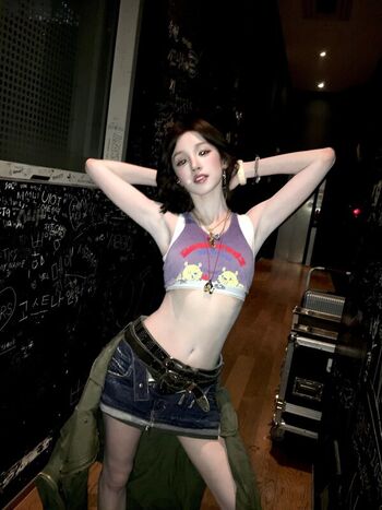 Full leaked Cinderella girl / private onlyfans photo