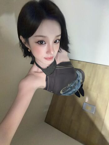 Full leaked Tiana blow/ private onlyfans photo