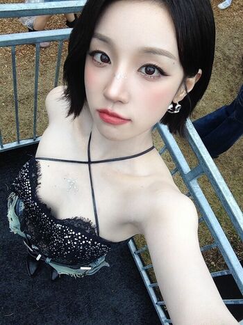 Full leaked Noah cyrus/ private onlyfans photo