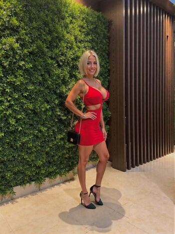 Zara Davis