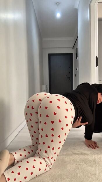 Full leaked Zelal private onlyfans photo